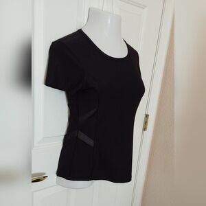 Gottex short sleeve black mesh tee top Medium